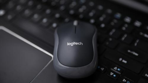 Grâce au télétravail et à l'école à distance, l'entreprise de matériel informatique Logitech a triplé son bénéfice trimestriel