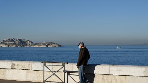 Covid-19 : ce que disent les professionnels de santé qui plaident pour un troisième confinement