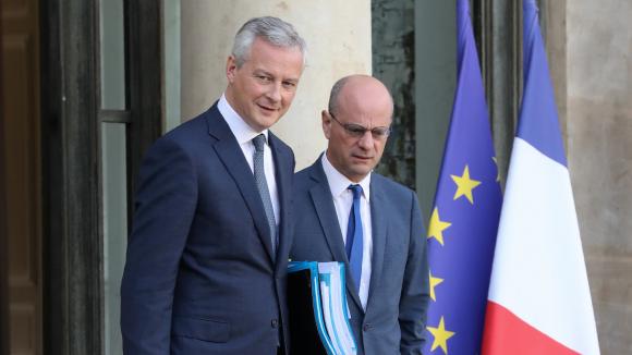 Le ministre de l'Economie et des Finances Bruno Le Maire et le ministre de l'Education nationale Jean-Michel Blanquer à l'issue du Conseil des ministres, le 21 octobre 2019 à l'Elysée à Paris