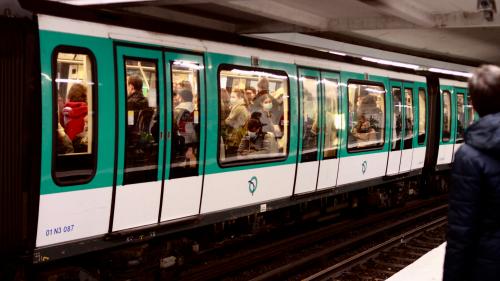 Pollution : des pics importants de particules fines dans plusieurs stations du métro parisien, dénonce l'association Respire