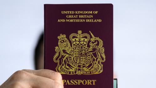 Londres propose des visas plus longs à des millions de Hongkongais qui veulent échapper à la répression chinoise