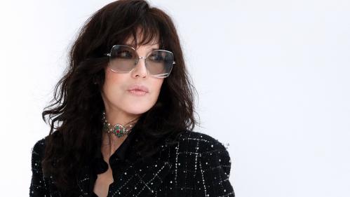 Isabelle Adjani demande au défunt Robert Hossein de 