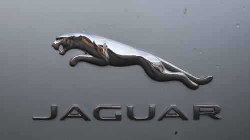 Automobile : Jaguar Land Rover va supprimer 2 000 emplois dans le monde