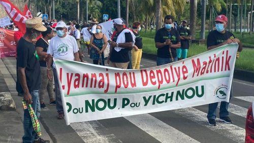 Mobilisation générale à Fort-de-France pour manifester contre l'impunité dans l'empoisonnement à la chlordécone aux Antilles