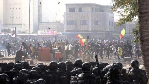 Sénégal : six questions sur la flambée de violence qui secoue le pays depuis l'arrestation de l'opposant Ousmane Sonko