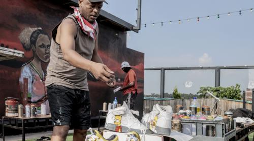 Afrique du Sud : les baskets au coeur de l'inventivité de la culture urbaine