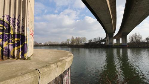 Harcèlement scolaire : ce que l'on sait de la noyade d'une adolescente dans la Seine à Argenteuil