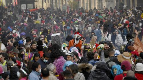 Covid-19 : un carnaval provoque une vive polémique à Marseille