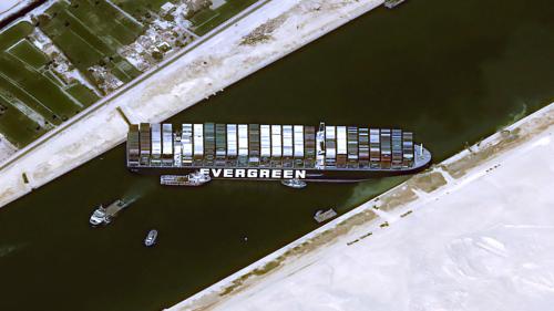 Canal de Suez : visualisez l'embouteillage des navires en un gif