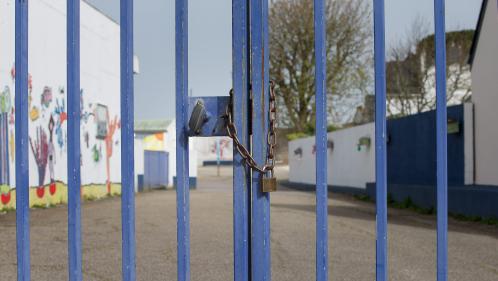 Le décryptage éco. Fermetures des écoles : un nouveau coup dur pour l'économie française