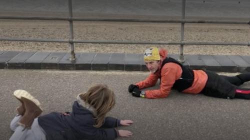 Derrière l'image : l'histoire de Rudy, un petit garçon autiste, et de Ian Shelley, un joggeur empathique