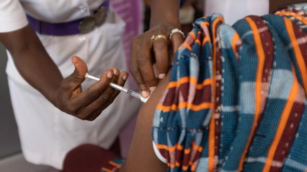 Covid-19 : les secrets de campagnes de vaccination réussies dans quatre pays d'Afrique