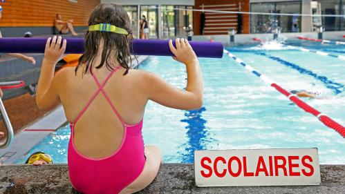 Déconfinement : la lente reprise des cours de natation pour les enfants