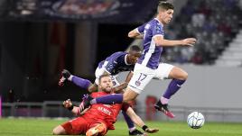 Play-offs de Ligue 2 : Toulouse domine Grenoble et se qualifie pour le barrage d'accession en Ligue 1