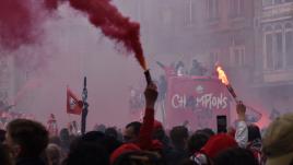 Ligue 1 : Lille s'est parée de rouge et de blanc lors de festivités pour célébrer ses héros