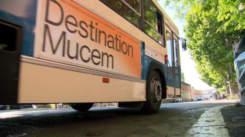 À Marseille, un bus emmène gratuitement les habitants des quartiers populaires au Mucem