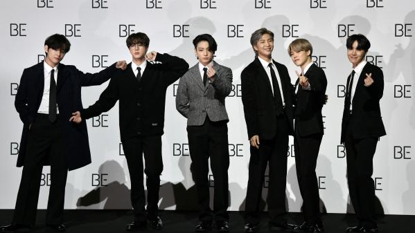 Les sept chanteurs de BTS annoncent qu'ils prennent des vacances et créent un déluge de réactions sur les réseaux sociaux