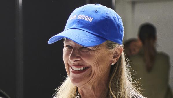 Laura Shepard Churchley, la fille du premier Américain dans l'espace, va décoller avec Blue Origin