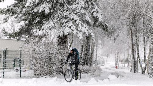 Intempéries : neuf départements en alerte orange aux pluies, inondations et avalanches