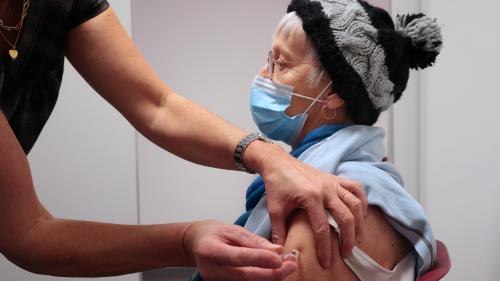 franceinfo junior. Retour sur le pass sanitaire et les rappels de vaccins