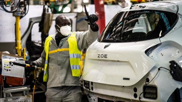 Automobile : l'alliance Renault-Nissan-Mitsubishi investit 23 milliards d'euros dans l'électrification de ses véhicules