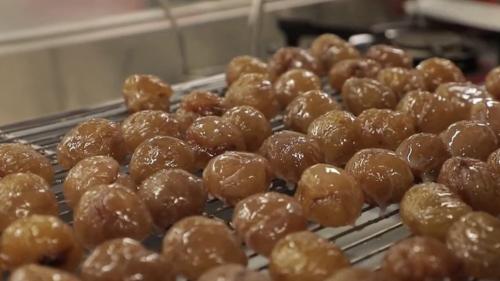 Noël : une journée en immersion avec le pâtissier-chocolatier Alexandre Gely