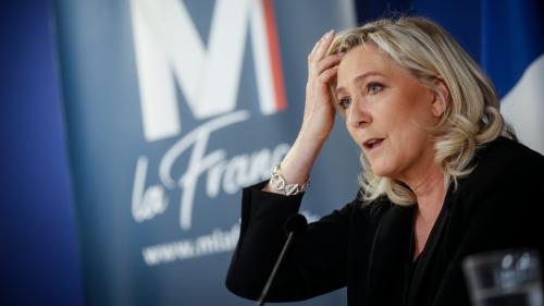 Yvelines : la police enquête après des injures visant Marine Le Pen, accompagnées du slogan 