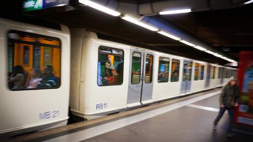 Marseille : un homme de 25 ans mortellement poignardé dans le métro après un vol de téléphone