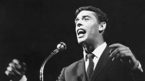 France Brel confie la gestion de l'oeuvre de son père à Warner Music, tout en conservant sa propriété