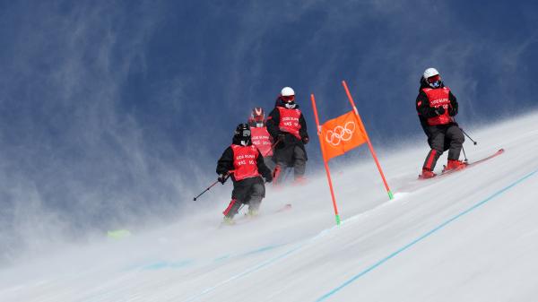 JO 2022 : conseils de l'armée, chaussettes chauffantes... Comment les athlètes s'adaptent au froid glacial