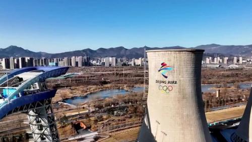 Jeux olympiques de Pékin 2022 : les sportifs s'élancent sur le site de Shougang, au milieu des usines