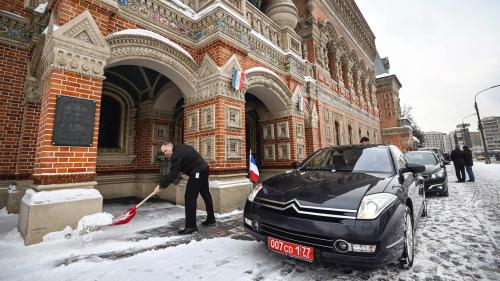 Présidentielle 2022 : comment les candidats se positionnent dans la crise ukrainienne