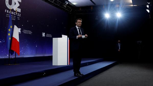 Espace : Emmanuel Macron souhaite une décision européenne à l'automne sur les vols habités