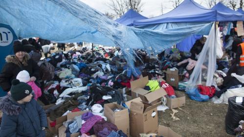 Guerre en Ukraine : un million de réfugiés ont fui le pays en une semaine, selon l'ONU