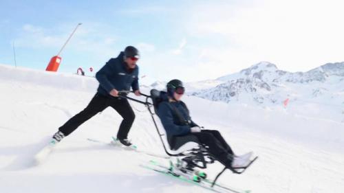 Savoie : les vacanciers valides ont pu skier comme un champion paralympique