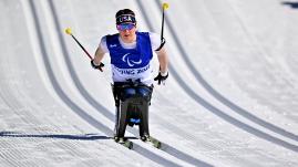 VIDEO. Paralympiques 2022 : Kendall Gretsch, en or à Pékin comme à Tokyo, la championne des quatre saisons