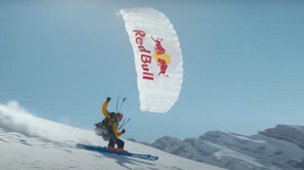 Sports extrêmes : Fred Fugen saute à ski depuis une montgolfière à 6 500 mètres d'altitude