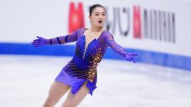 VIDEO. Patinage artistique : Kaori Sakamoto s'adjuge l'or avec un sans faute, podium inédit sans les Russes