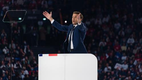 Présidentielle 2022 : le coup de barre à gauche d'Emmanuel Macron, vrai tournant ou simple rééquilibrage ?