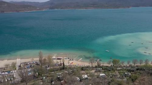 Tourisme : embellie sur les réservations, après deux printemps gâchés par le Covid