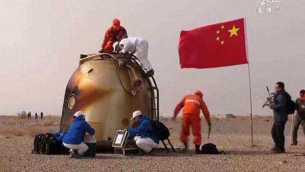 Trois astronautes chinois de retour sur Terre après un séjour record dans l'espace