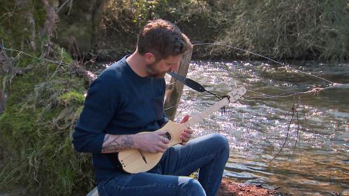 Gabriiel, le talent musical folk venu de Saône-et-Loire, sort son deuxième album