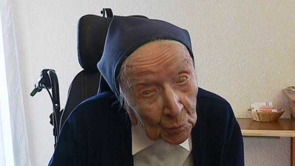 La française soeur André, 118 ans, est la nouvelle doyenne de l'humanité