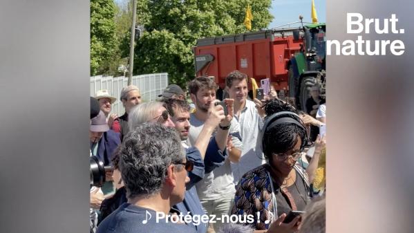 VIDEO. Un village en guerre contre une ferme-usine dans le Tarn