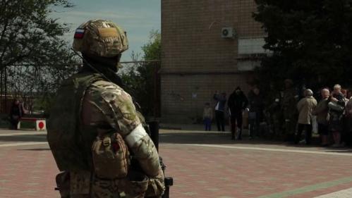 VIDEO. Guerre en Ukraine : comment vivent les habitants des territoires tenus par les Russes ?