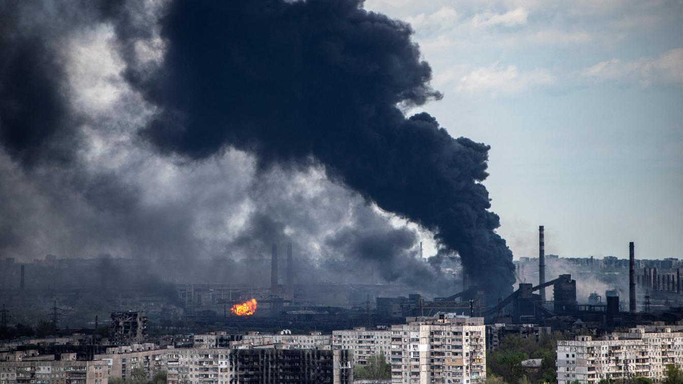 Emmanuel Macron called for Vladimir Putin to be “allowed to continue his expulsion from the Azovstale factory” in Mariupol.