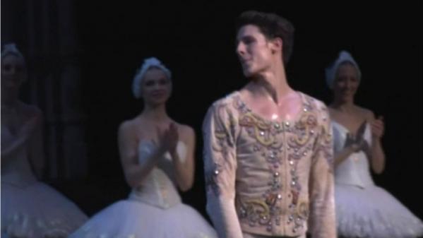 Germain Louvet raconte sa vie de danseur étoile dans 