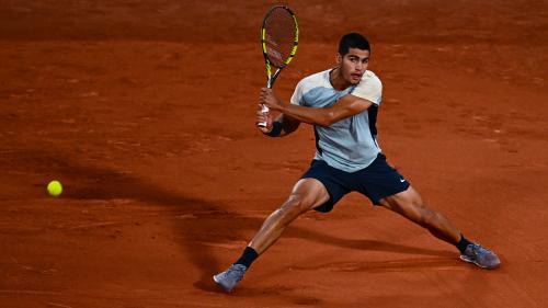 VIDEO. Roland-Garros : une favorite déjà au tapis, Alcaraz bien lancé, Barrere seule lumière du clan français... Les images à retenir de la première journée