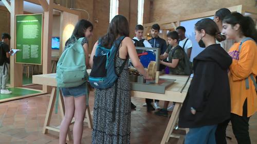 À Toulouse, une exposition ludique au Couvent des Jacobins démonte les clichés sur le Moyen Âge