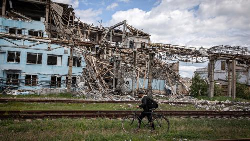 Guerre en Ukraine : l'armée russe confirme la conquête de Lyman, carrefour clé du Donbass